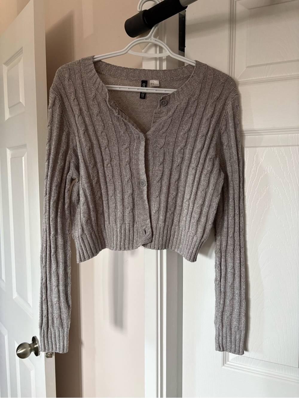 H&M Light Gray Cable-Knit Cropped Cardigan